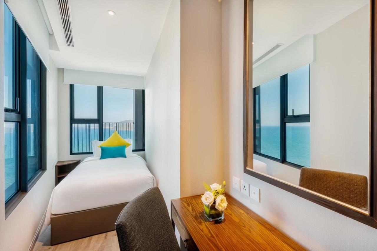 Panorama Beachfront Nha Trang Extérieur photo